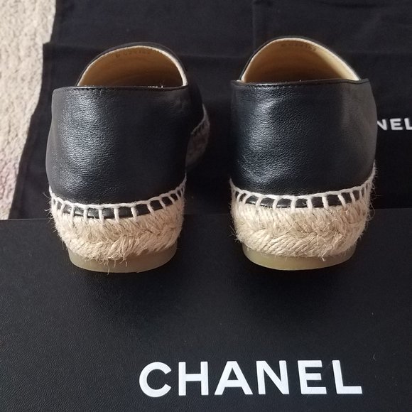 CHANEL Interlocking CC Logo Leather Espadrilles - Picture 3 of 4